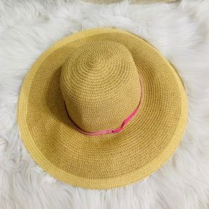 FABulous Wide Brim Straw Floppy Hat NWOT